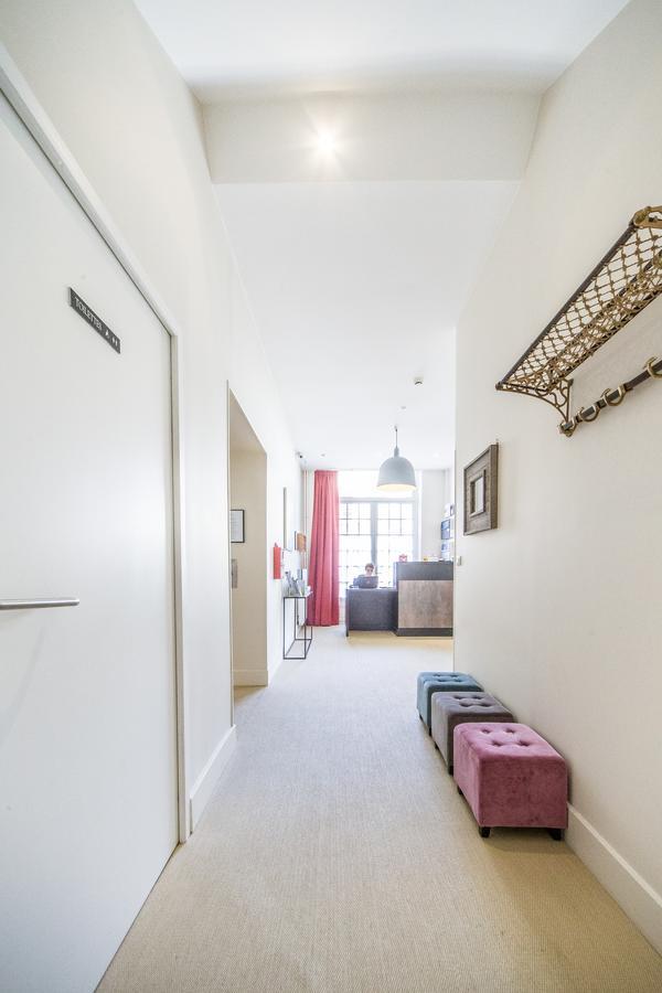 Logis Hotel - Le Petit Bellon Senlis  Dış mekan fotoğraf