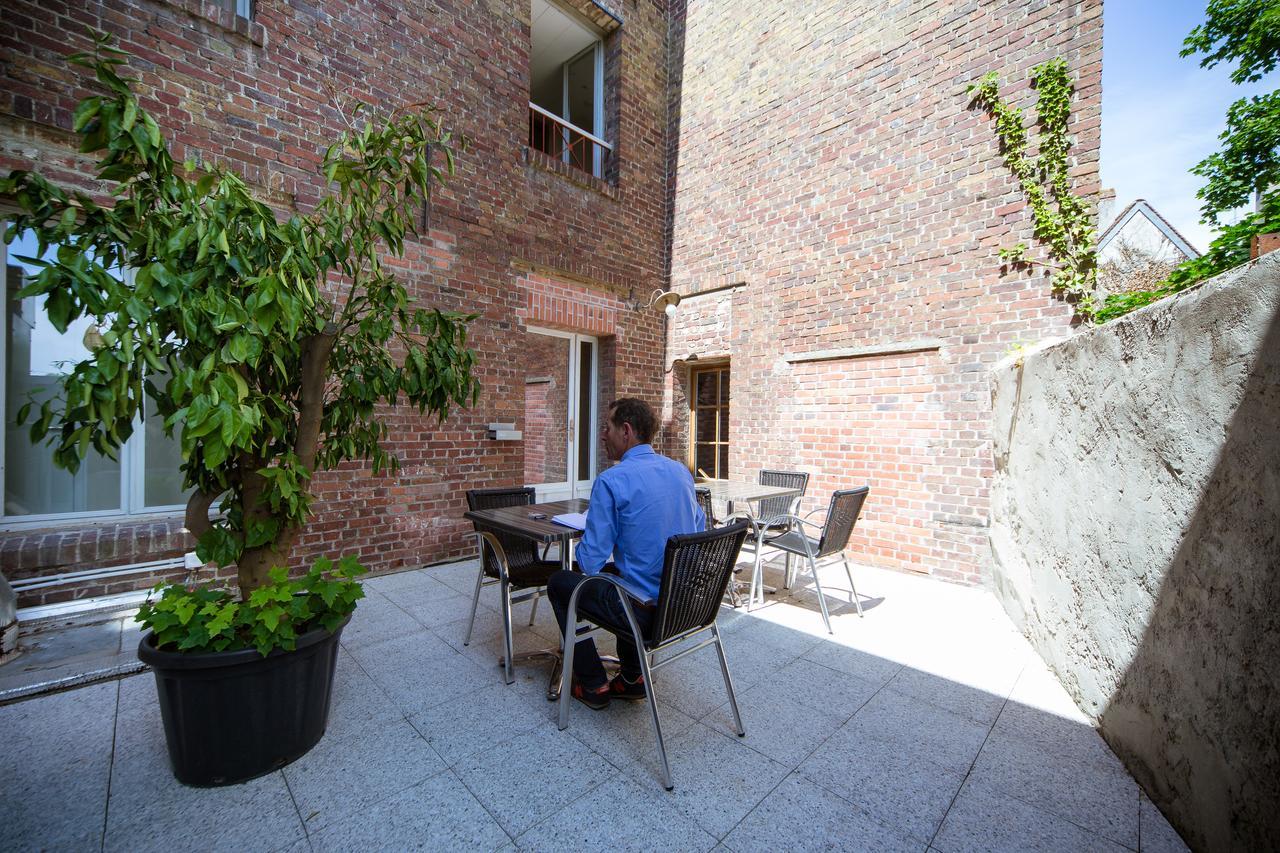 Logis Hotel - Le Petit Bellon Senlis  Dış mekan fotoğraf