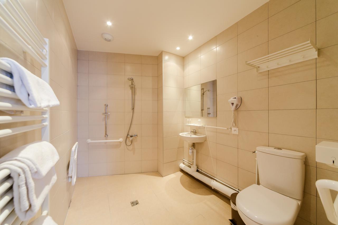 Logis Hotel - Le Petit Bellon Senlis  Dış mekan fotoğraf