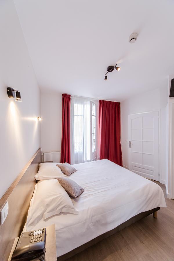 Logis Hotel - Le Petit Bellon Senlis  Dış mekan fotoğraf
